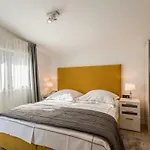 2nightstudios Affittacamere 4*