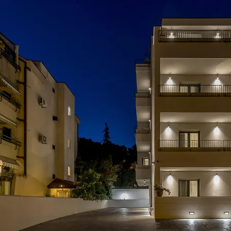 Gostinjska kuća 2nightstudios 4*