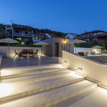 2nightstudios Gostinjska kuća