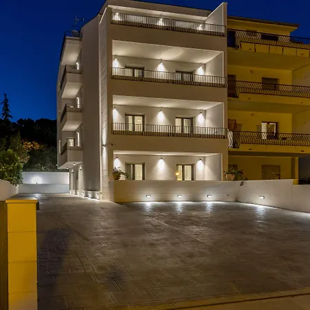 2nightstudios 4* Split