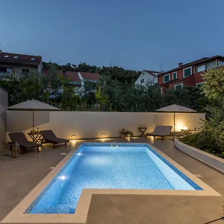 Gostinjska kuća 2nightstudios