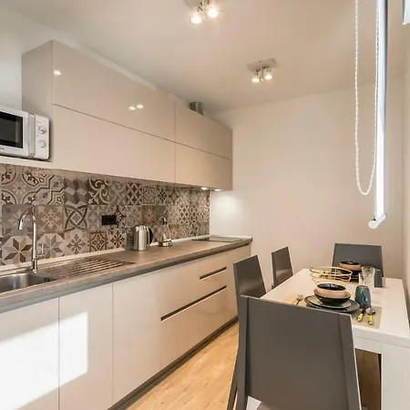 2nightstudios بيت ضيافة سبليت