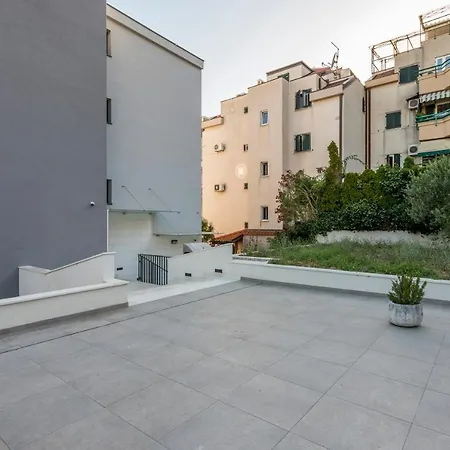 بيت ضيافة 2nightstudios سبليت