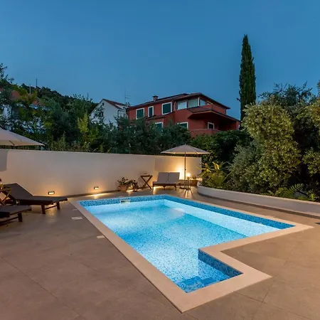 2nightstudios Gostinjska kuća Split