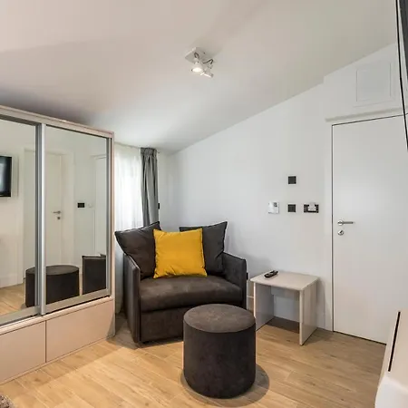 Gostinjska kuća 2nightstudios Split