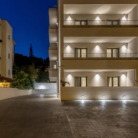 Gostinjska kuća 2nightstudios 4*