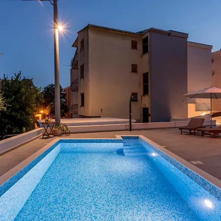 Konukevi 2nightstudios