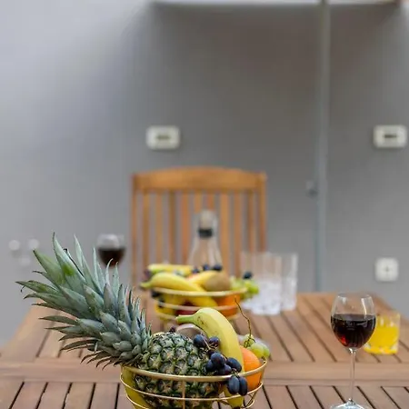 2nightstudios 4* Split