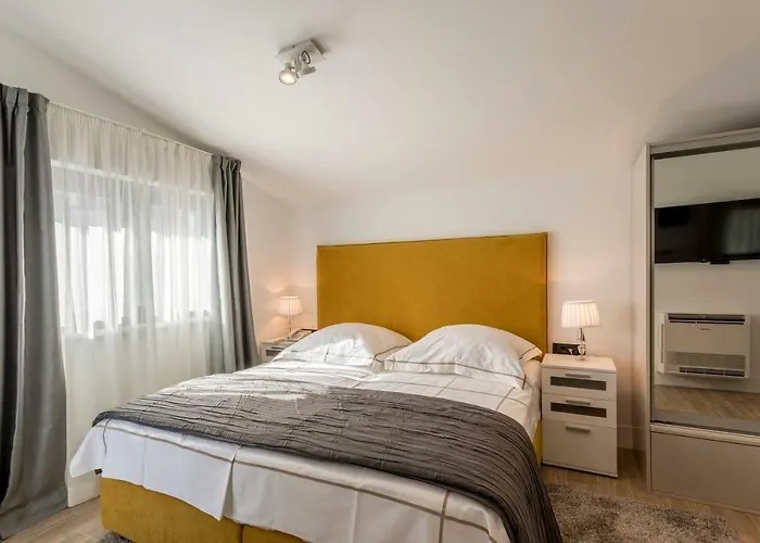 2nightstudios Πανσιόν 4*