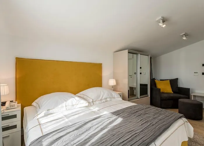 2nightstudios 4*